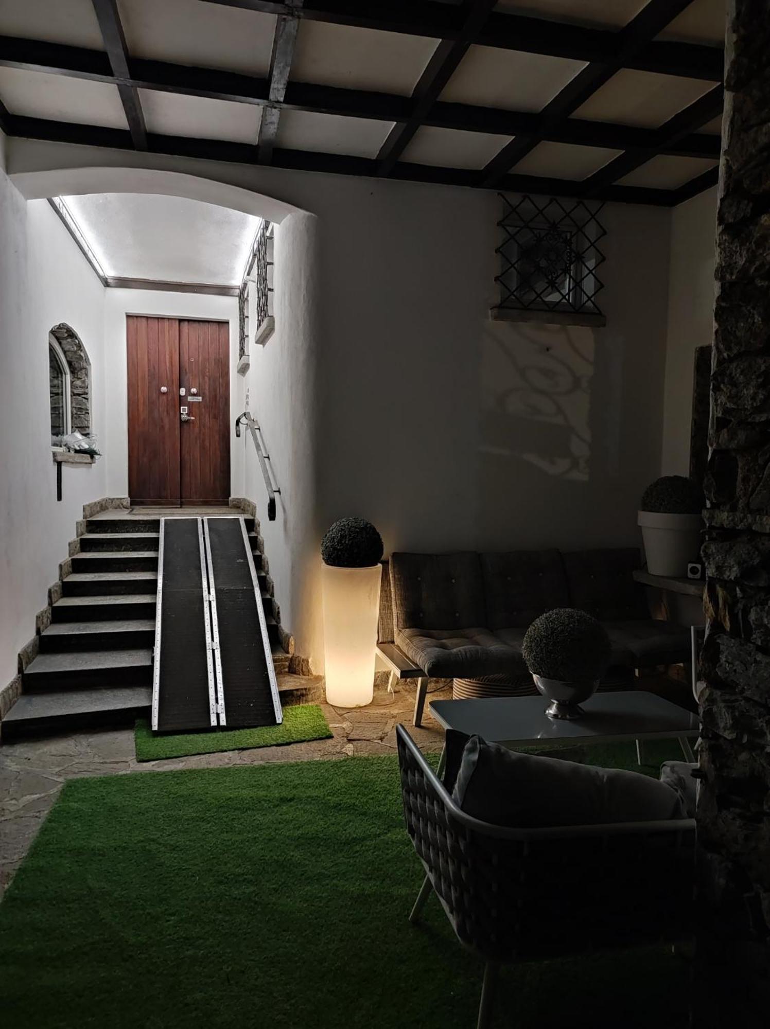 "La Selvetta" Bed And Breakfast Buguggiate Exterior foto