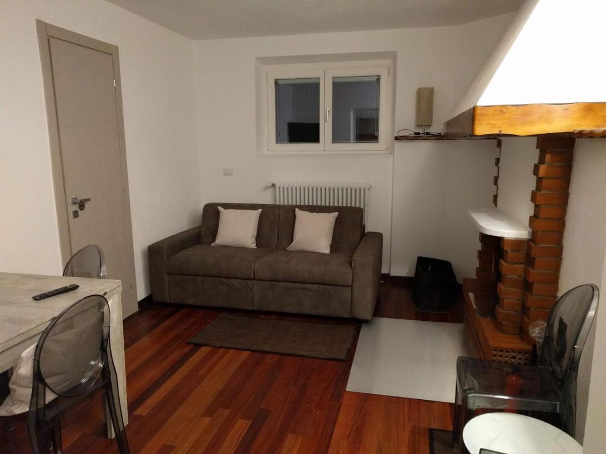 "La Selvetta" Bed And Breakfast Buguggiate Exterior foto