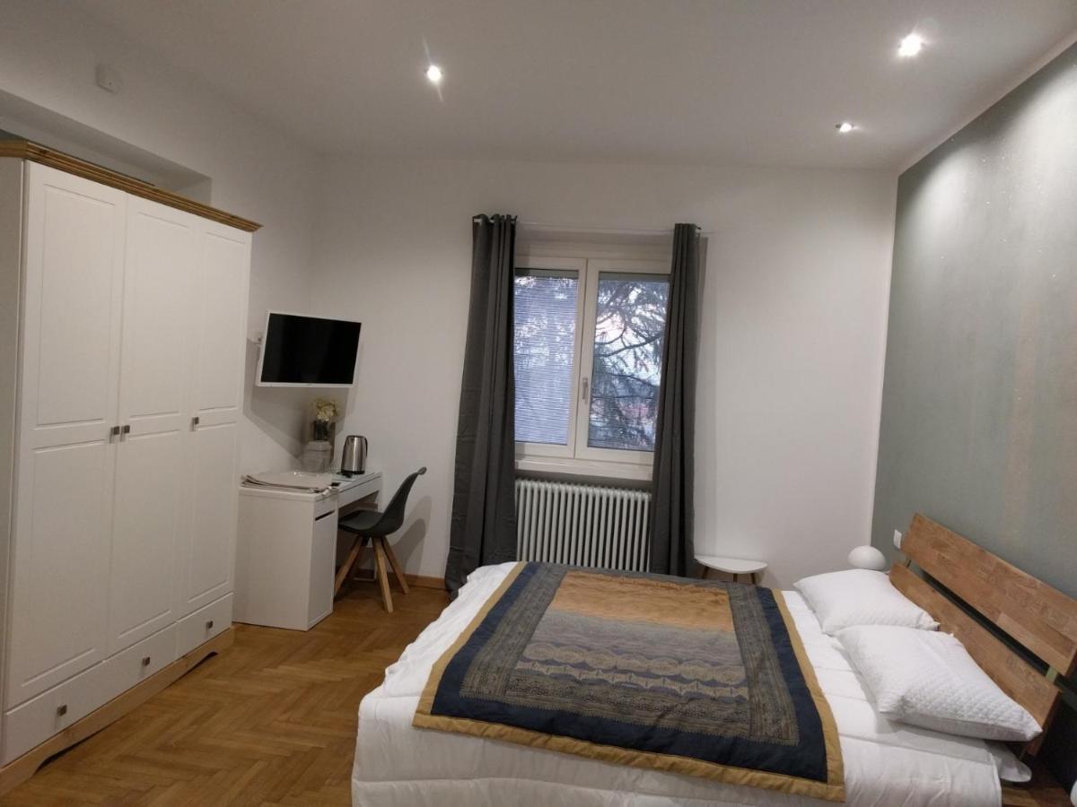 "La Selvetta" Bed And Breakfast Buguggiate Exterior foto