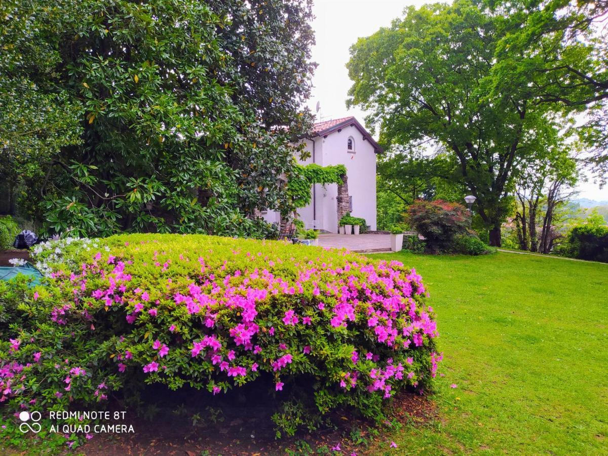 "La Selvetta" Bed And Breakfast Buguggiate Exterior foto