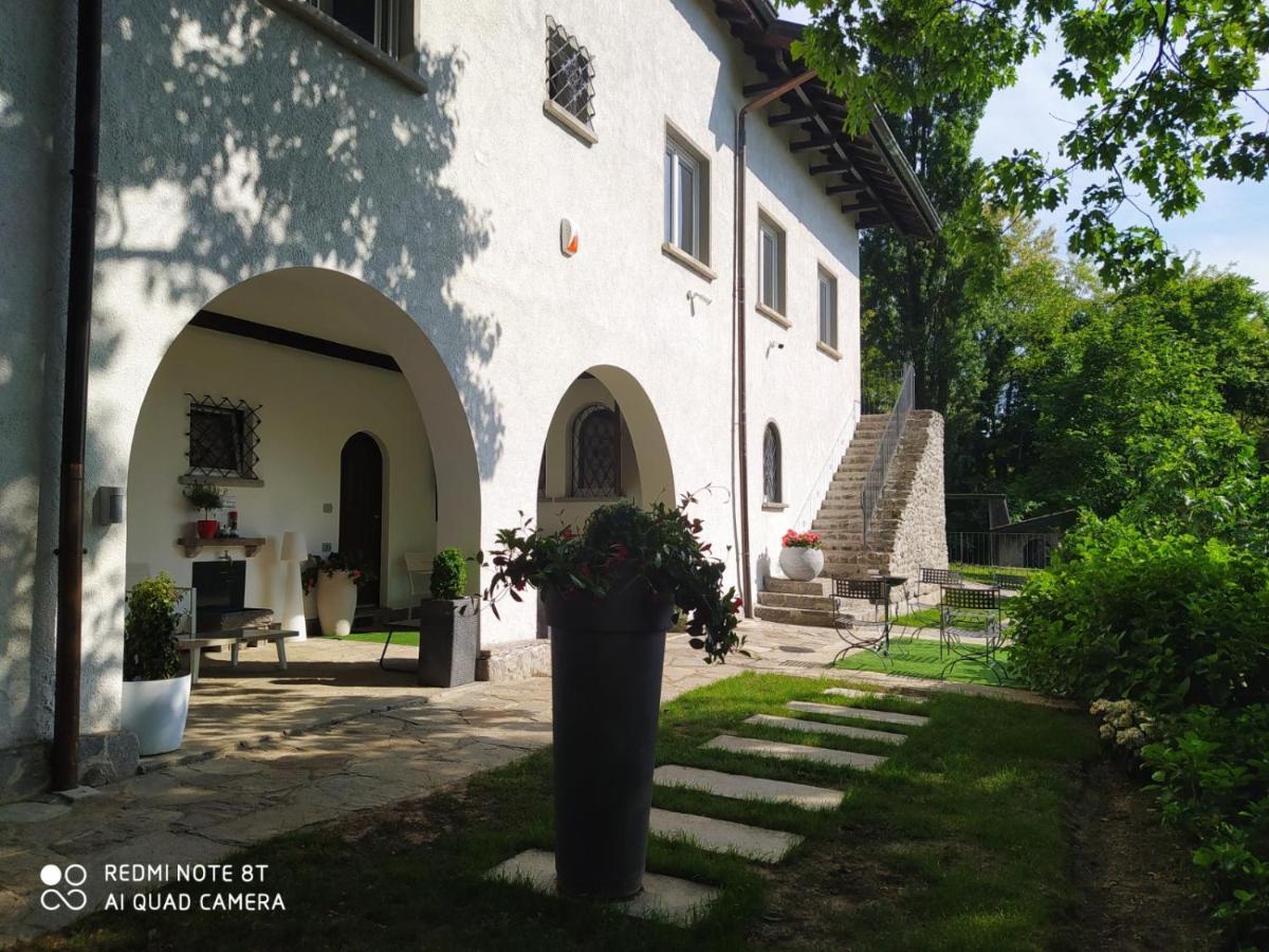 "La Selvetta" Bed And Breakfast Buguggiate Exterior foto