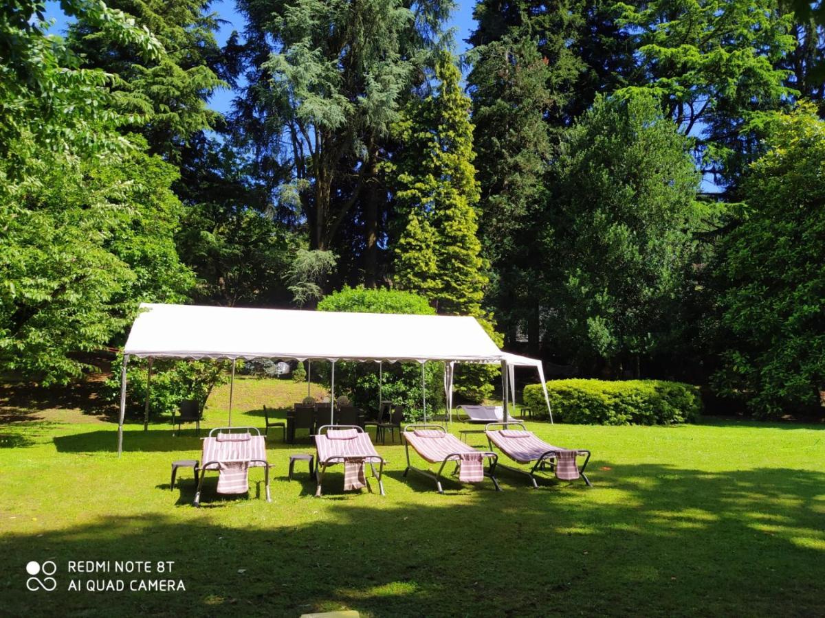 "La Selvetta" Bed And Breakfast Buguggiate Exterior foto